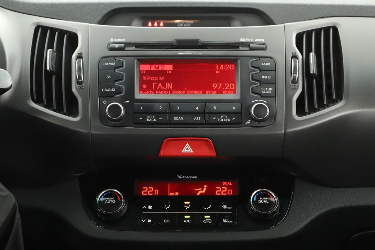 2010 Kia SPORTAGE - 19