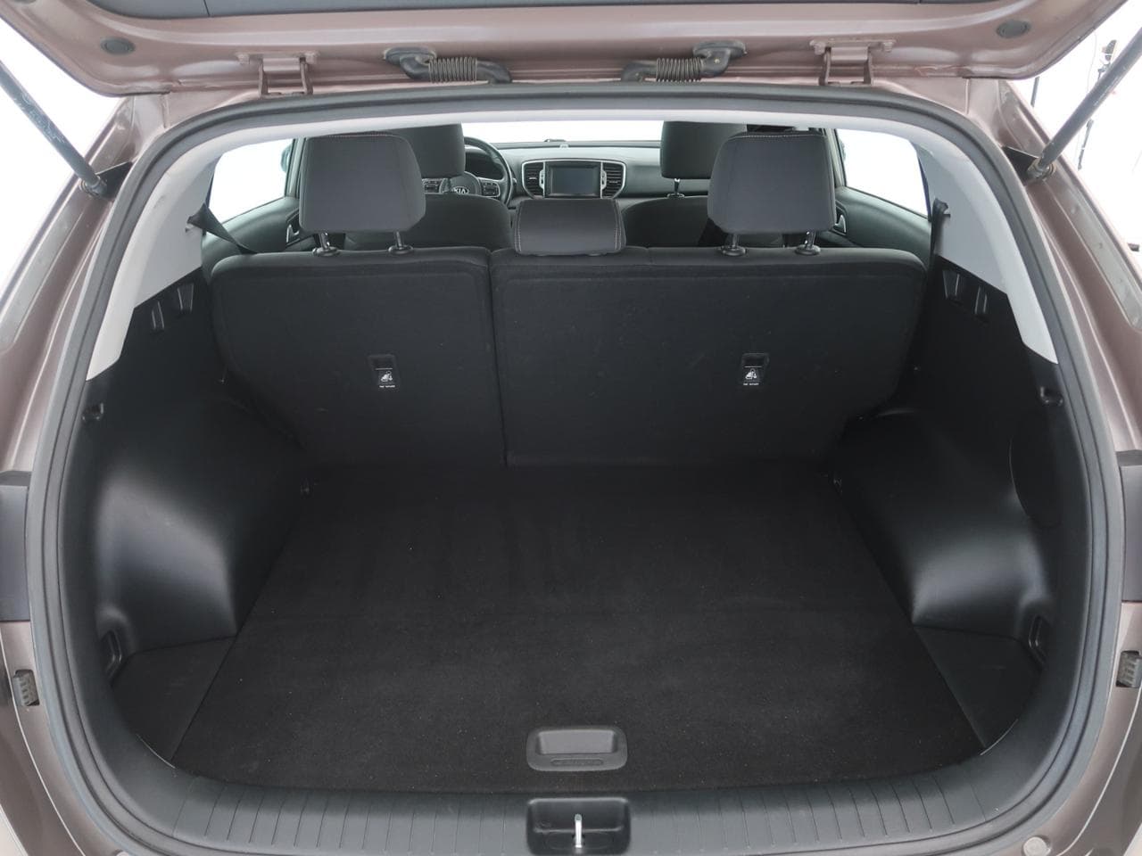 2017 Kia SPORTAGE - 18