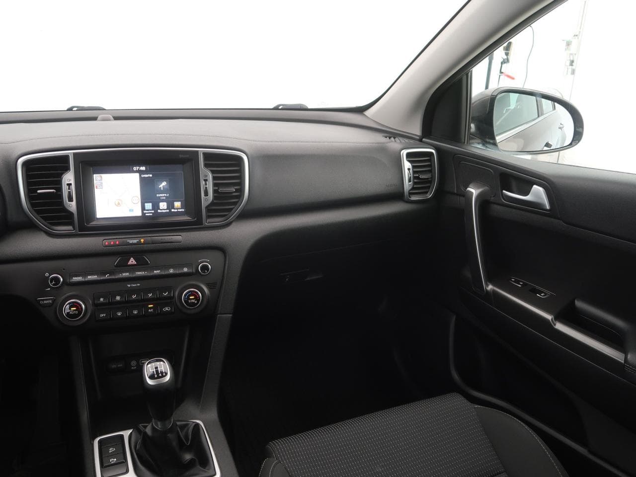 2017 Kia SPORTAGE - 10