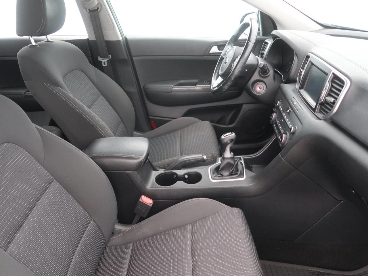 2017 Kia SPORTAGE - 11
