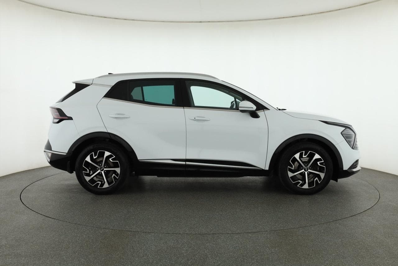 2022 Kia SPORTAGE - 8