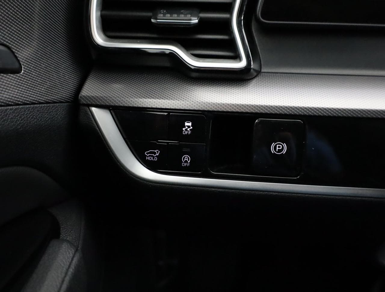 2022 Kia SPORTAGE - 18