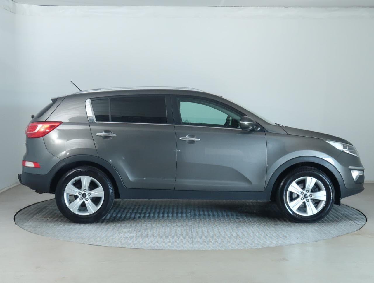 2010 Kia SPORTAGE - 8