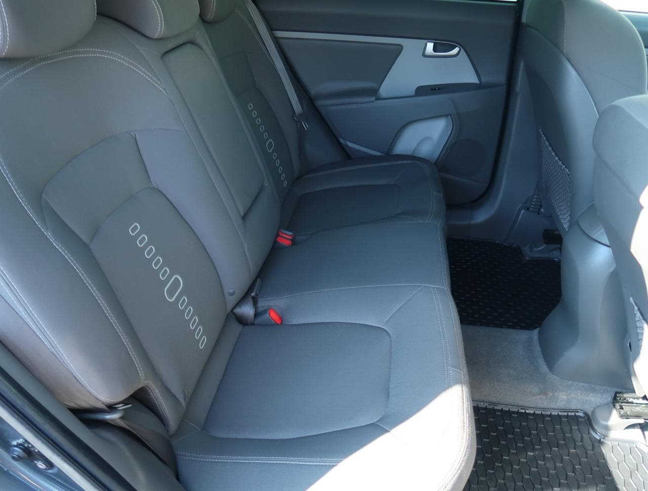 2010 Kia SPORTAGE - 13