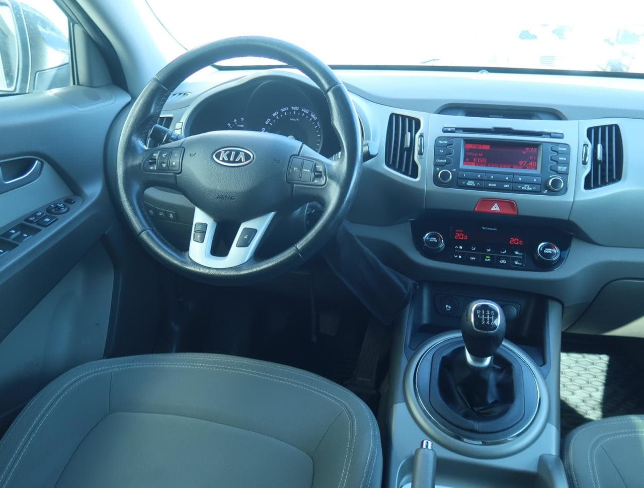 2010 Kia SPORTAGE - 9