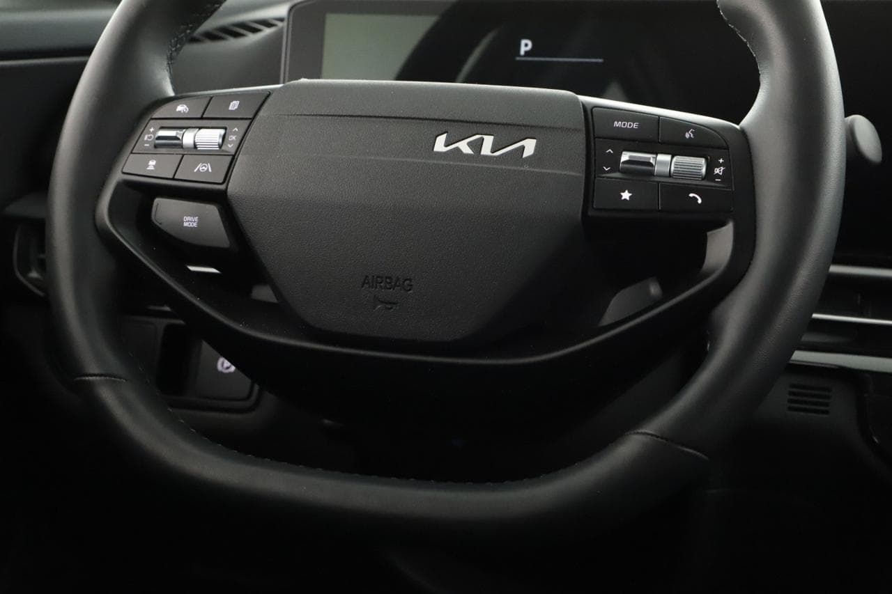 2025 Kia SPORTAGE - 14