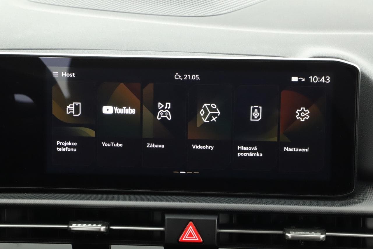 2025 Kia SPORTAGE - 20