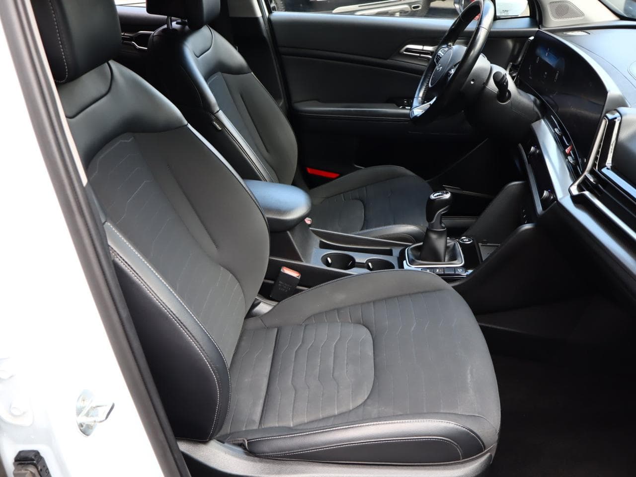 2022 Kia SPORTAGE - 10