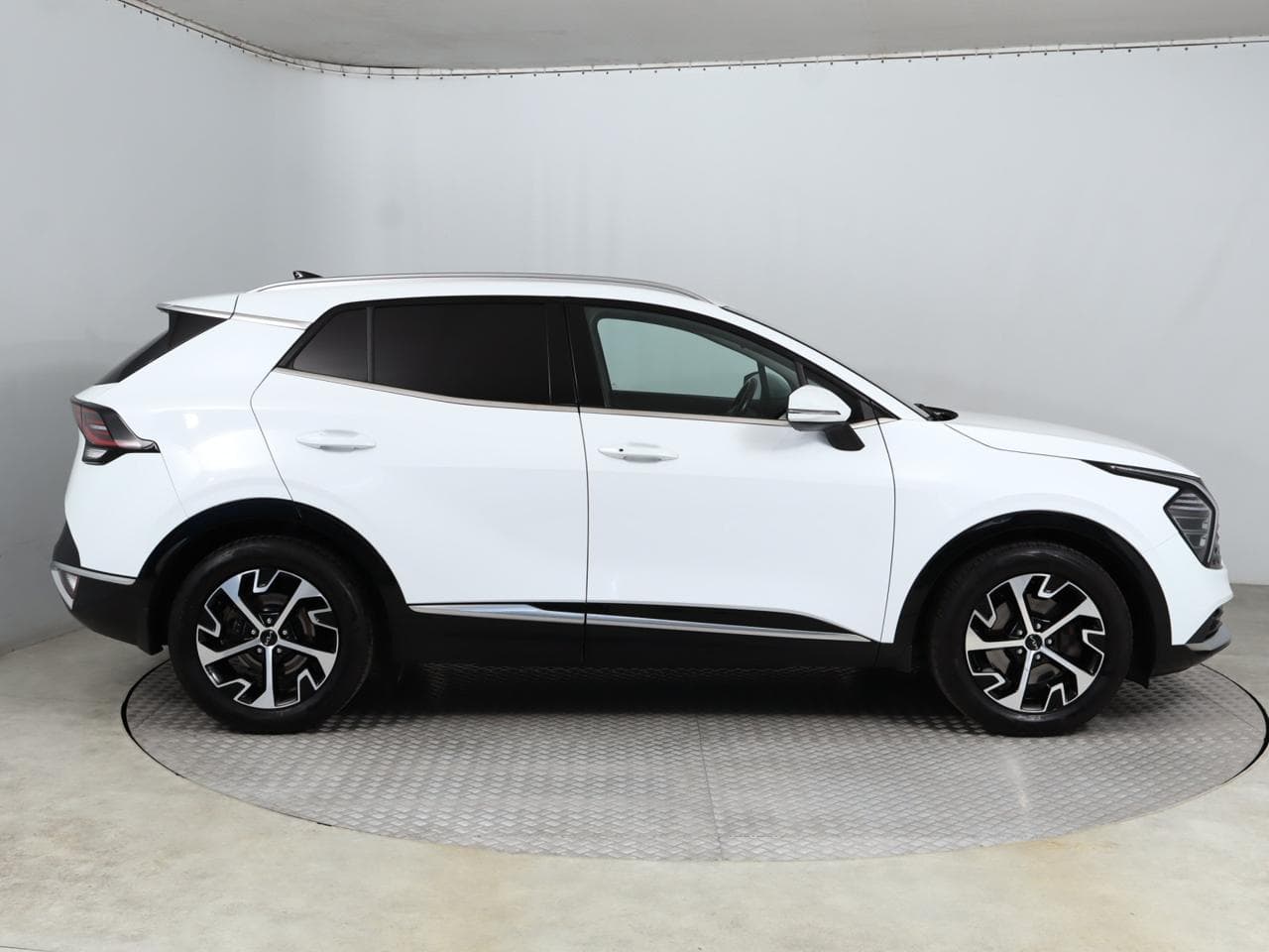 2022 Kia SPORTAGE - 8