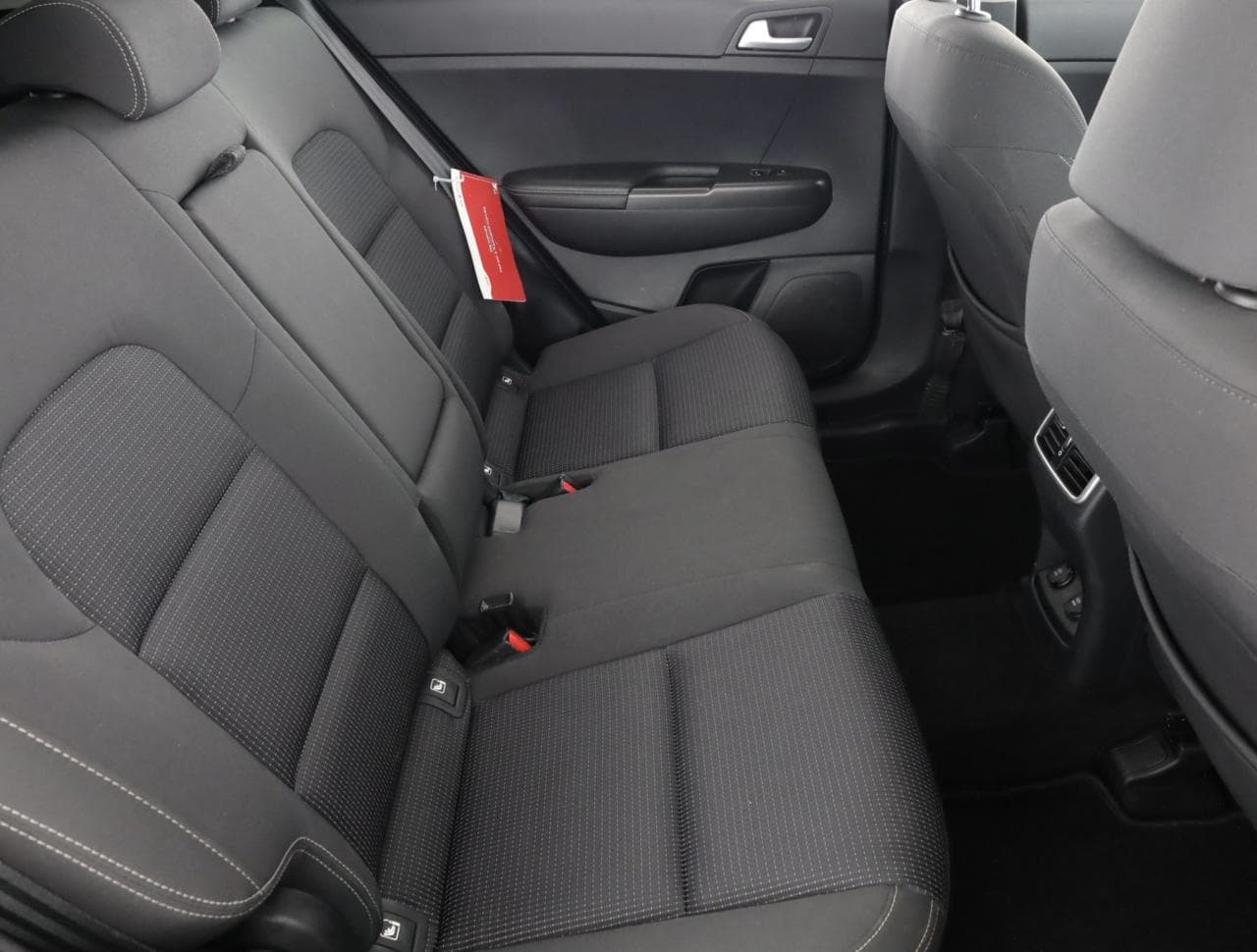 2018 Kia SPORTAGE - 11