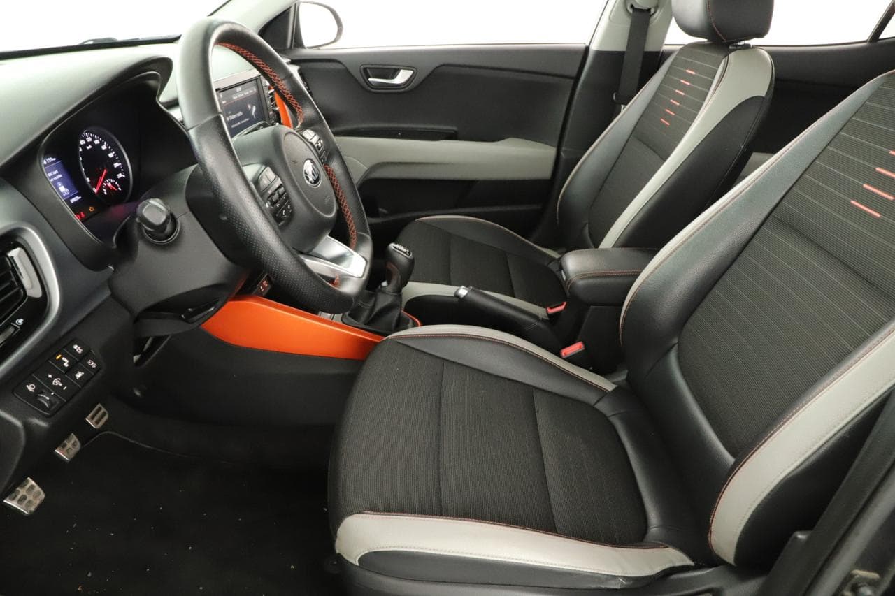 2018 Kia STONIC - 16