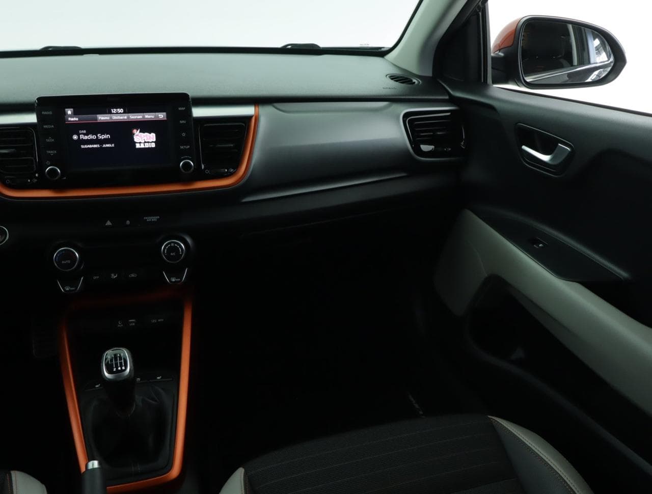 2018 Kia STONIC - 11