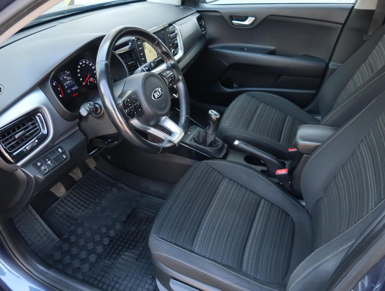 2020 Kia STONIC - 16