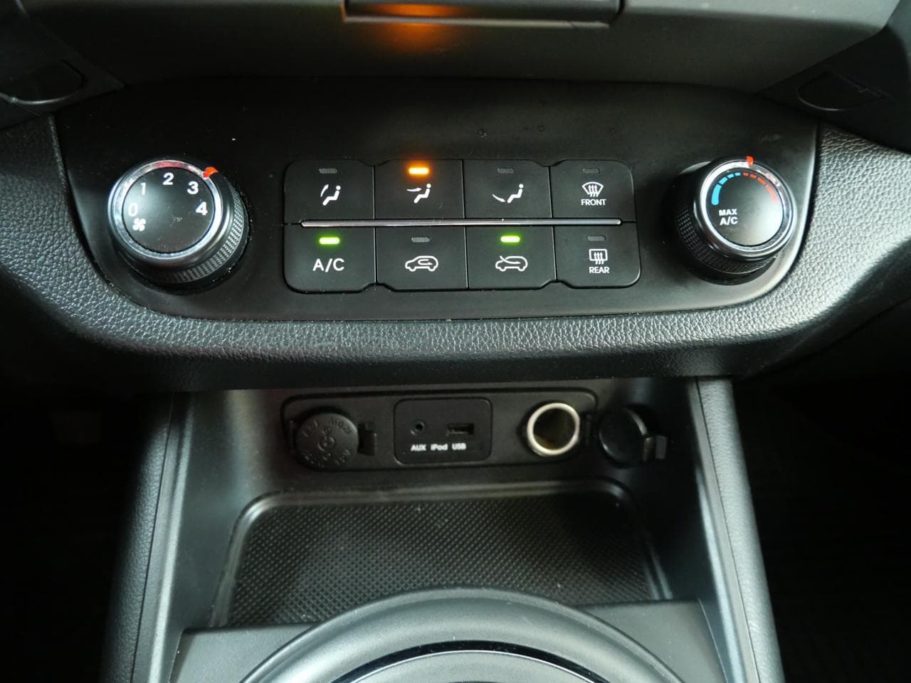 2012 Kia SPORTAGE - 19