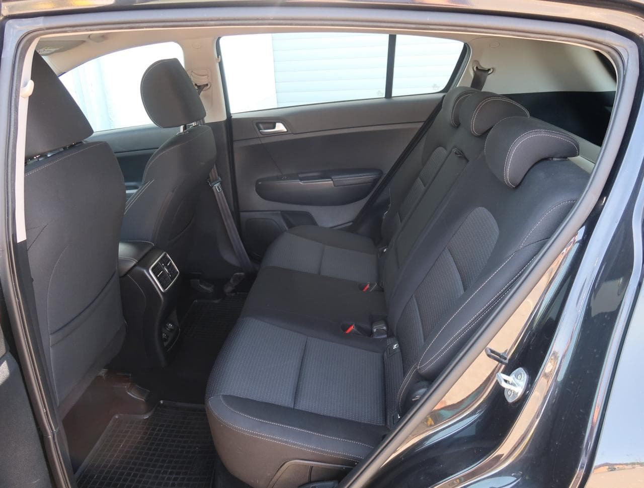 2021 Kia SPORTAGE - 25