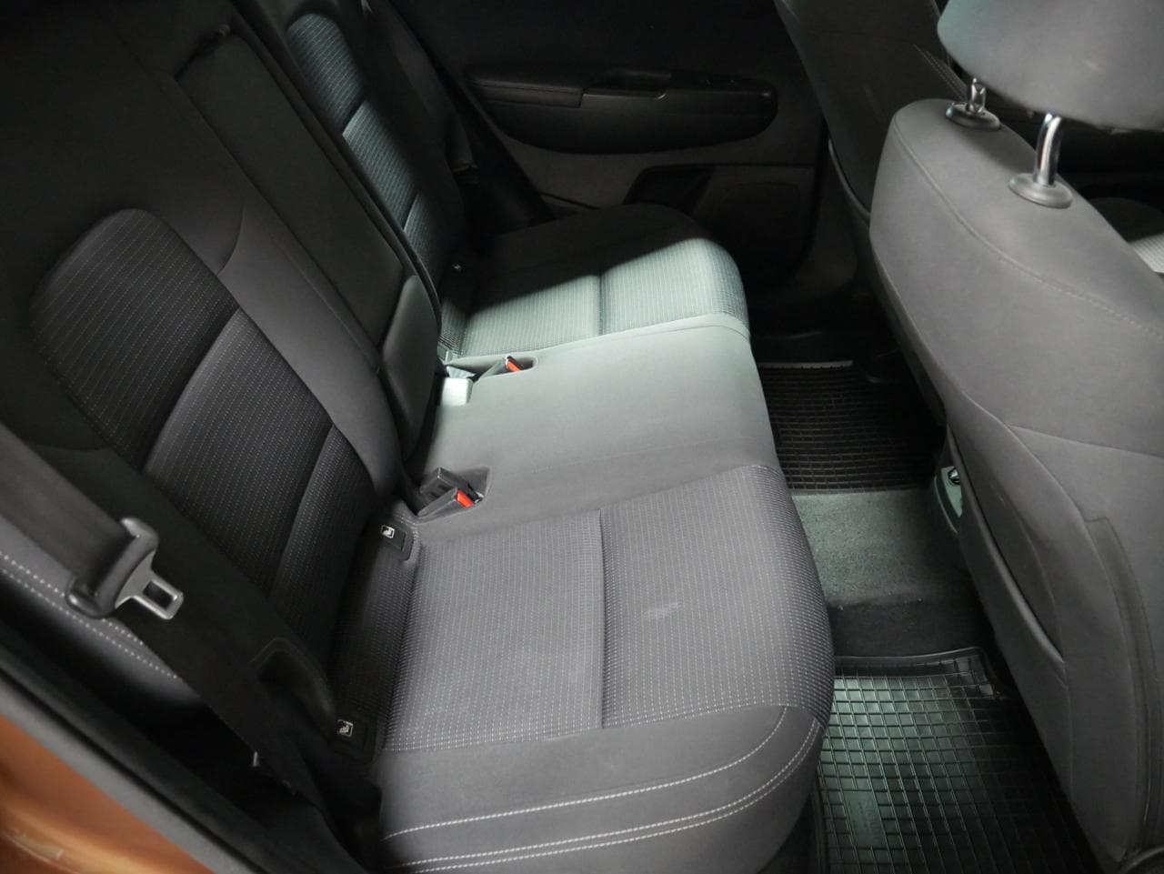 2017 Kia SPORTAGE - 11