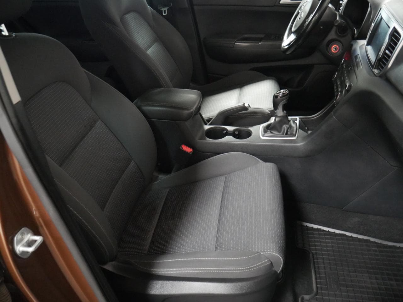 2017 Kia SPORTAGE - 12