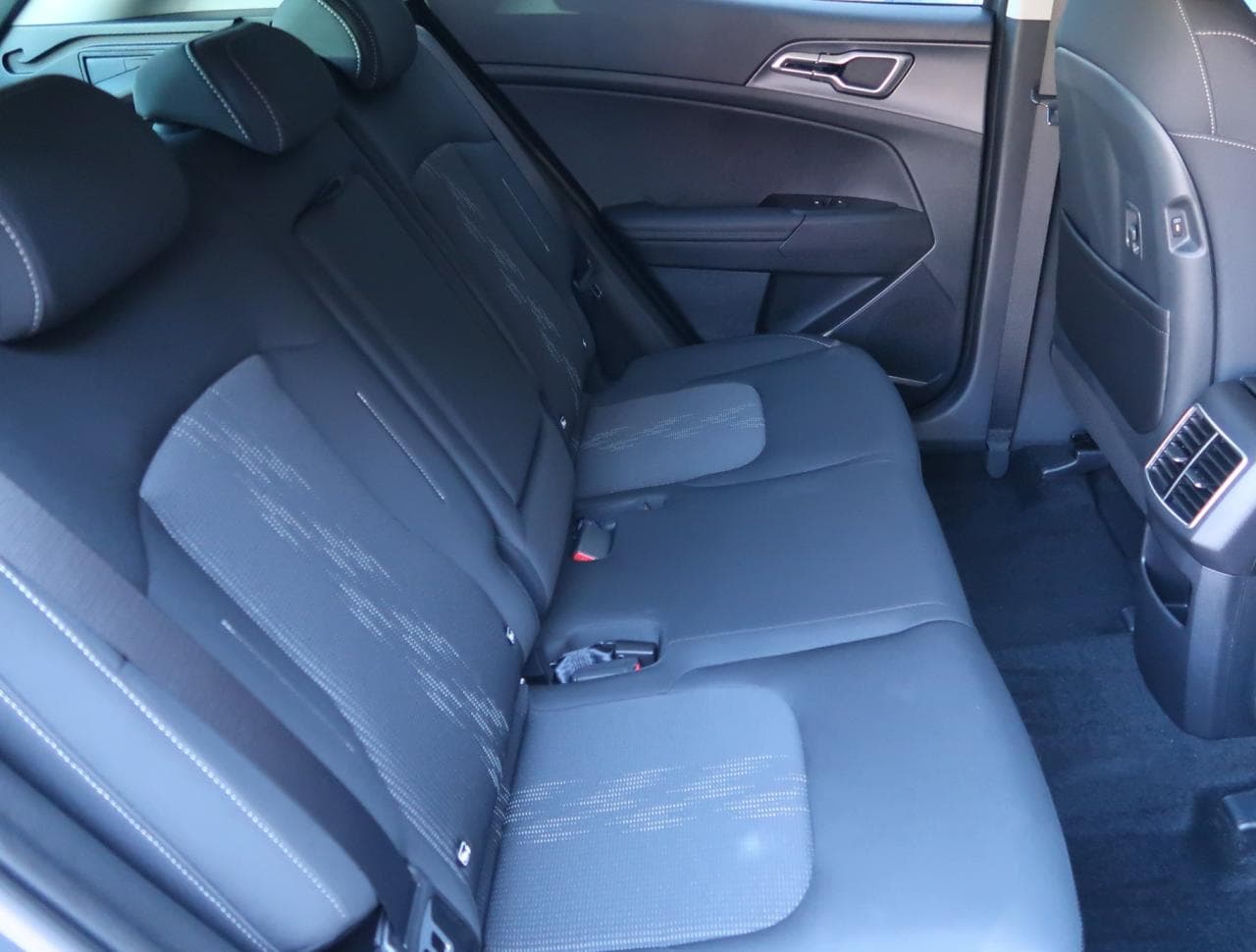 2026 Kia SPORTAGE - 26