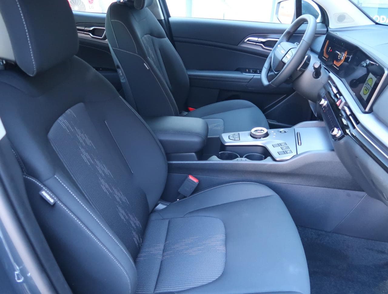 2026 Kia SPORTAGE - 23