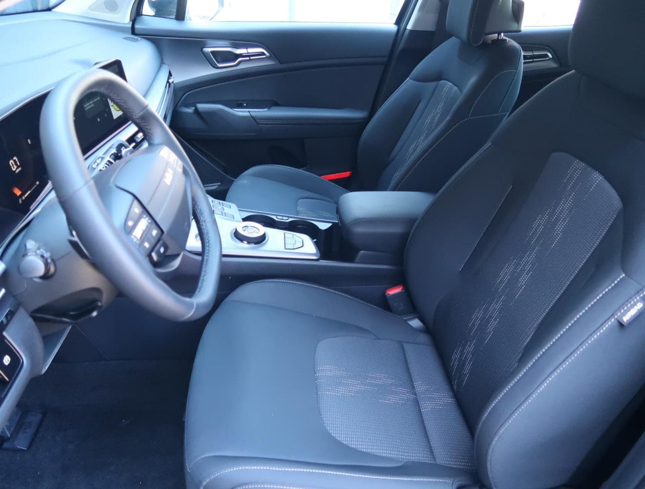 2026 Kia SPORTAGE - 35