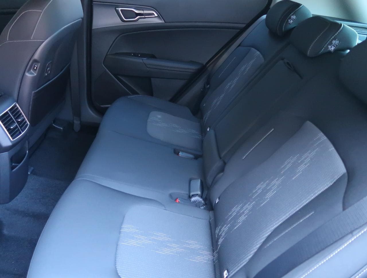 2026 Kia SPORTAGE - 32