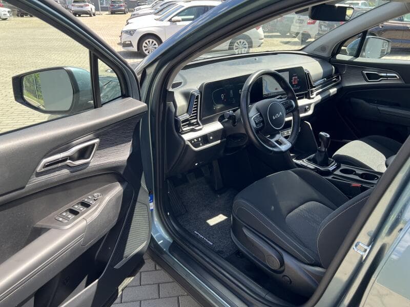 2023 Kia SPORTAGE - 9