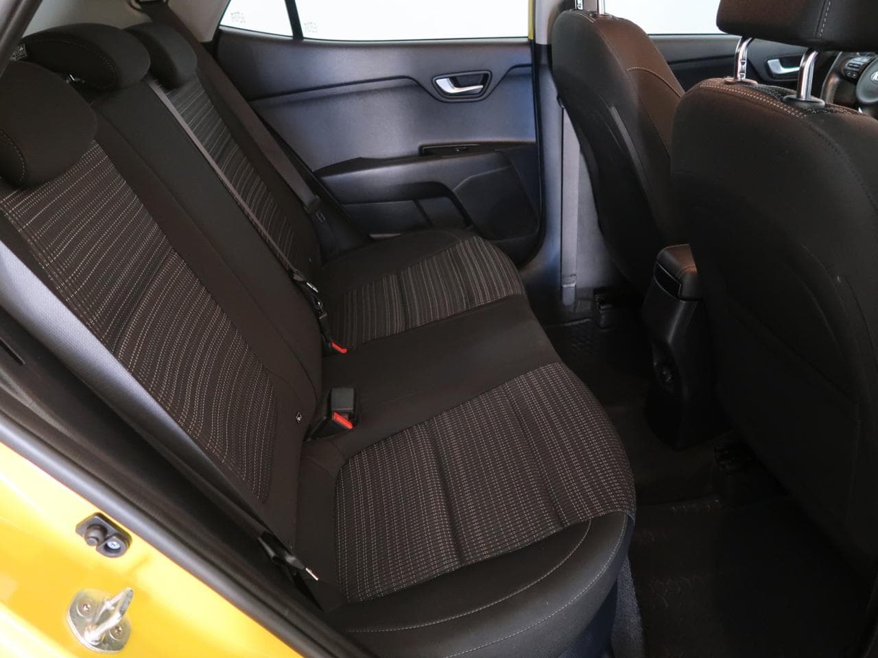 2021 Kia STONIC - 13