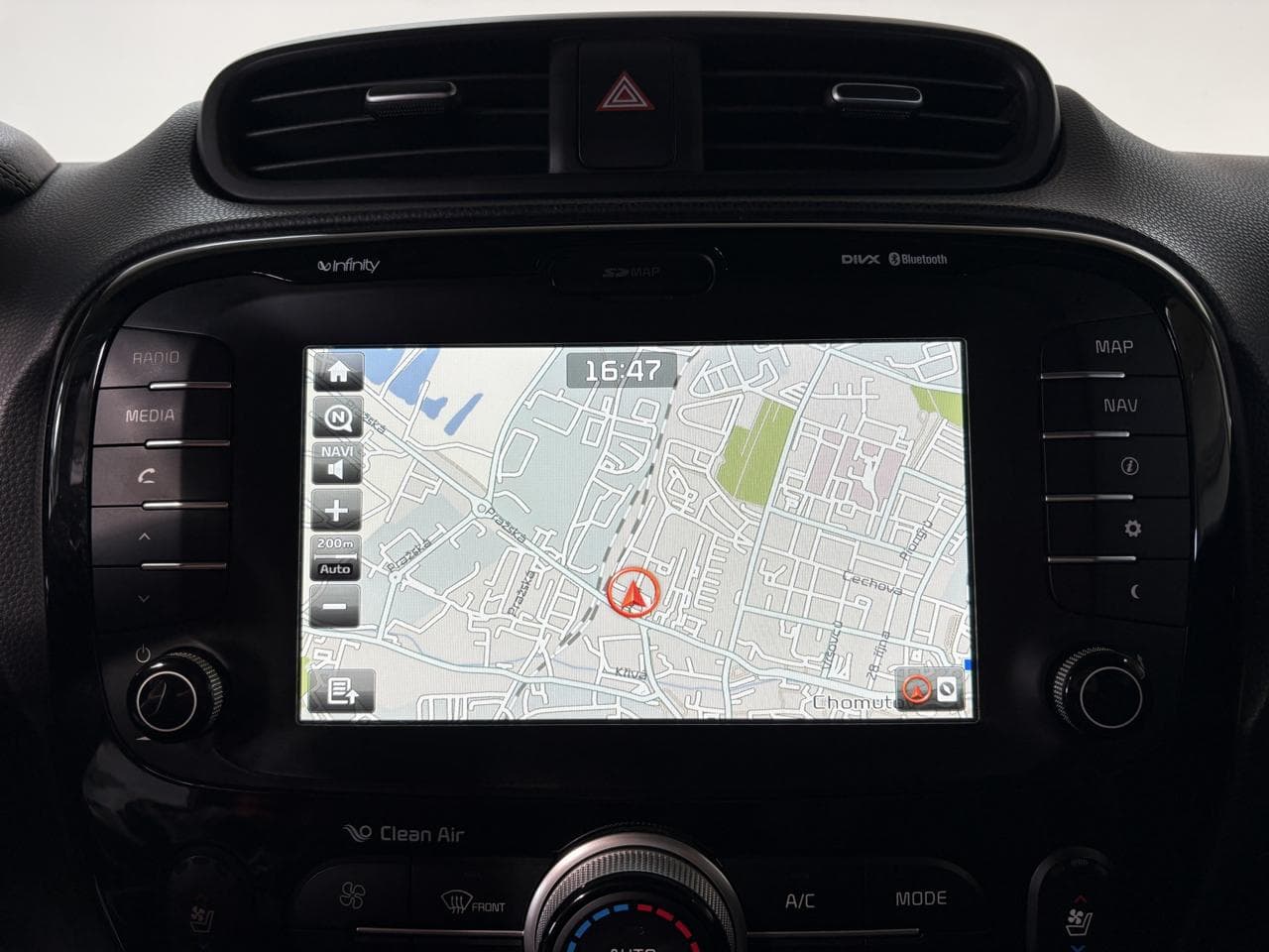 2016 Kia SOUL - 11