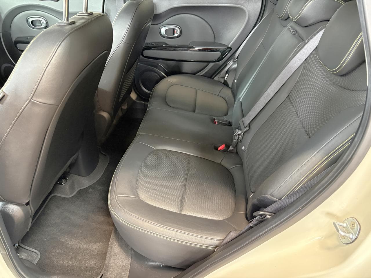 2016 Kia SOUL - 10