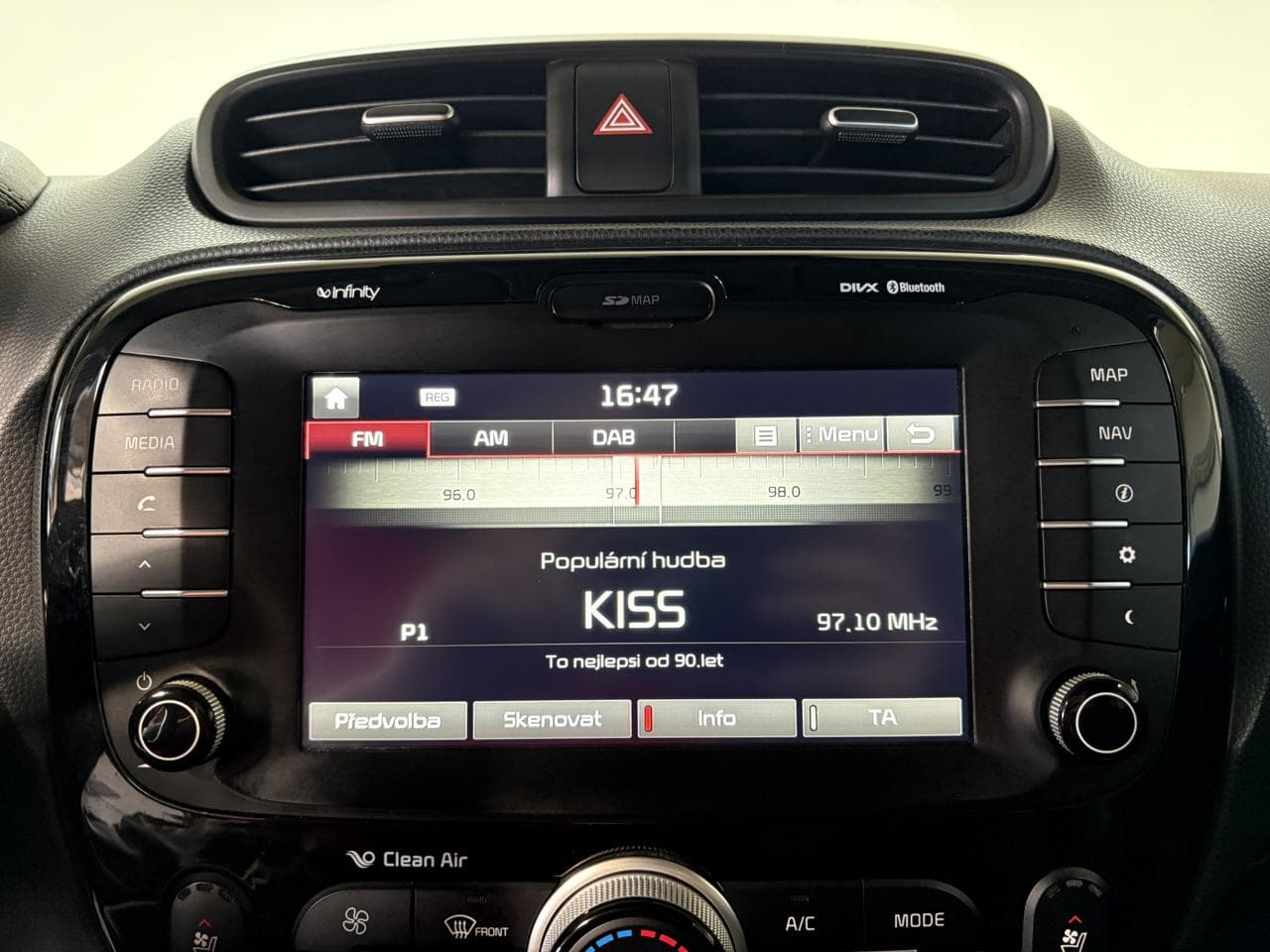 2016 Kia SOUL - 14