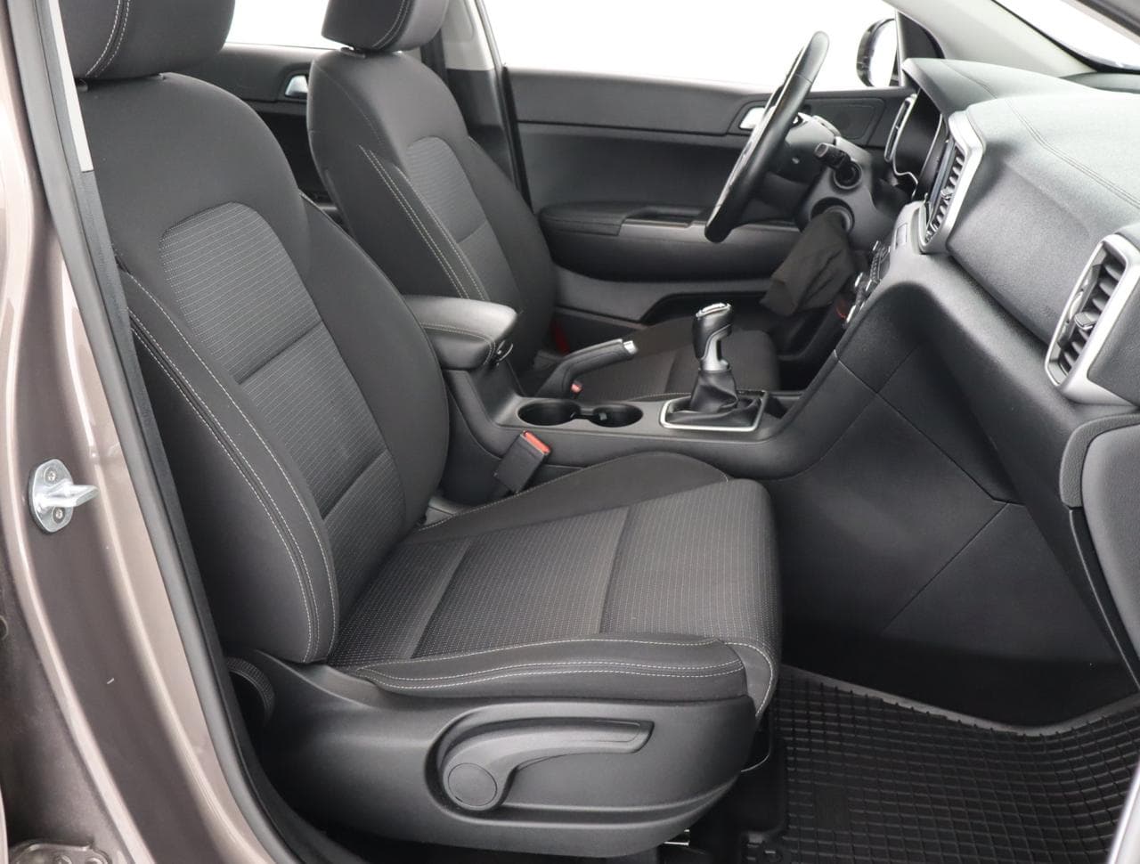 2019 Kia SPORTAGE - 12