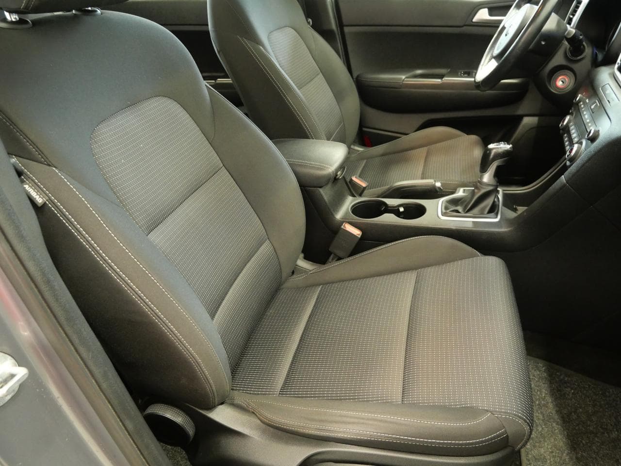 2018 Kia SPORTAGE - 12