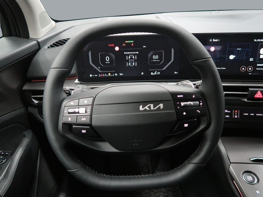 2026 Kia SPORTAGE - 12