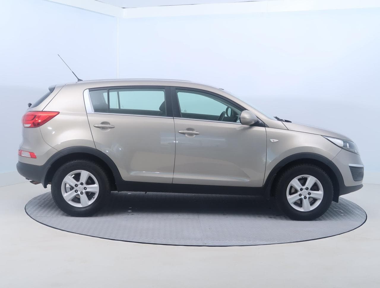 2015 Kia SPORTAGE - 8