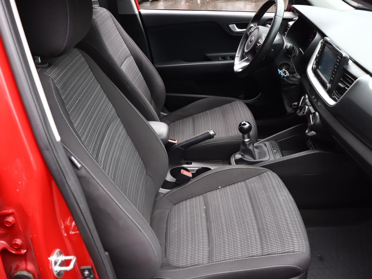 2018 Kia STONIC - 9