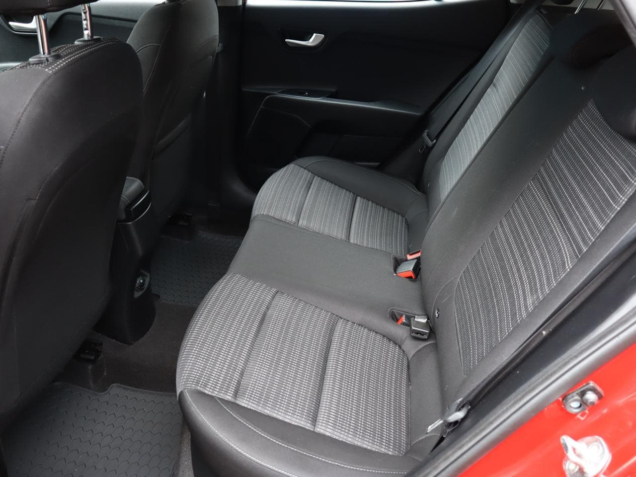 2018 Kia STONIC - 11