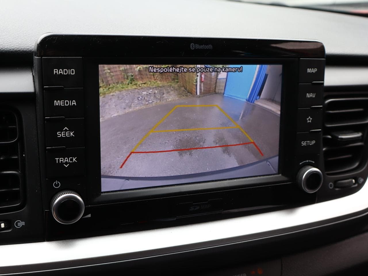 2018 Kia STONIC - 18