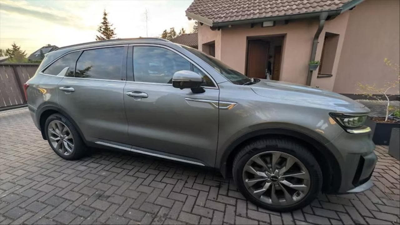 2023 Kia SORENTO - 6