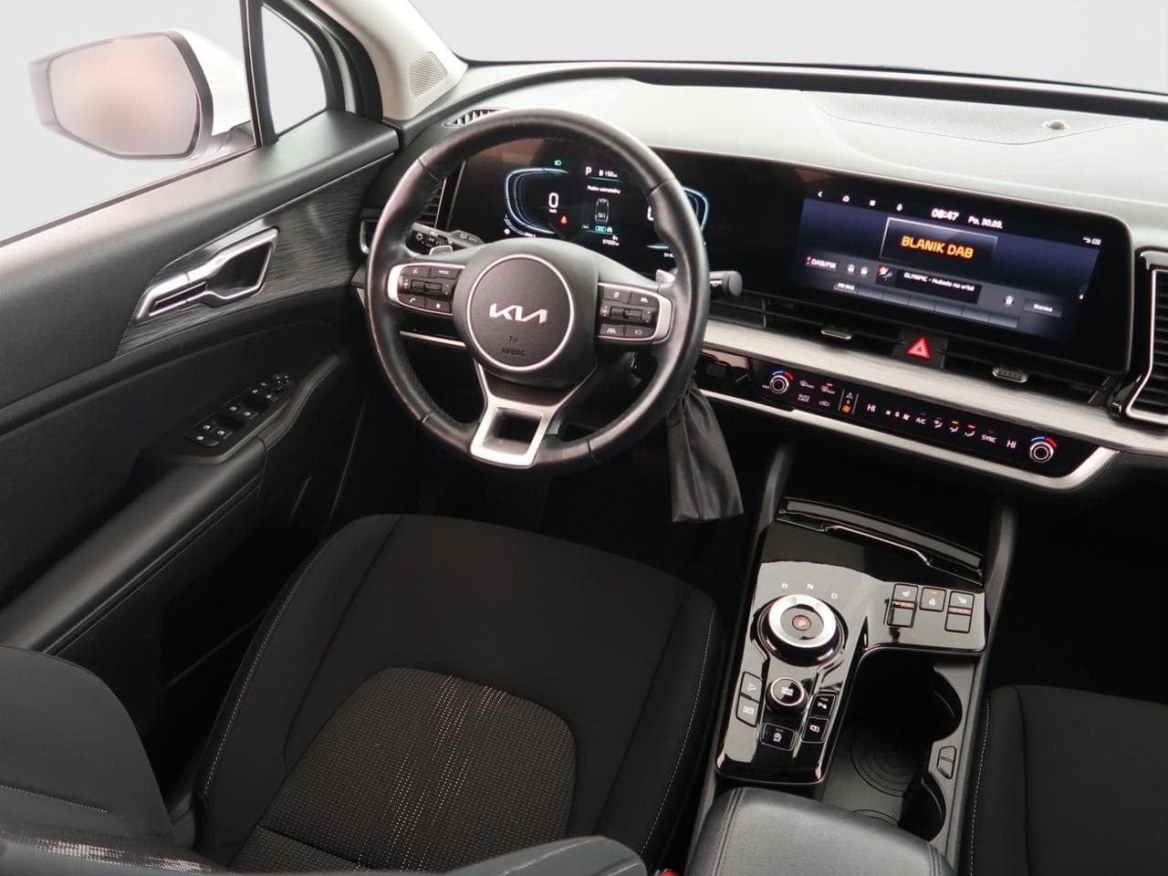 2024 Kia SPORTAGE - 12