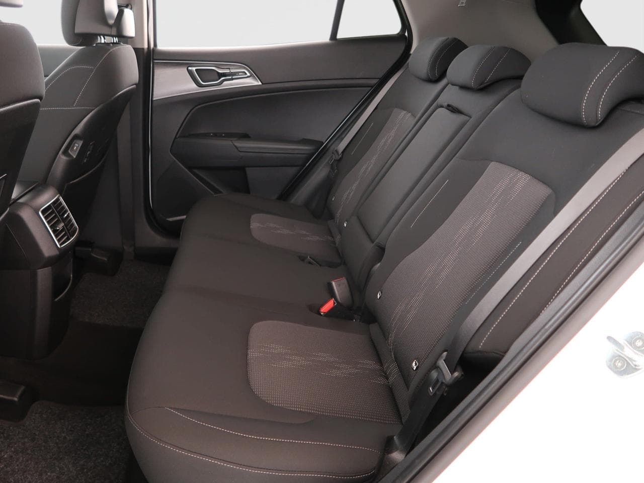 2024 Kia SPORTAGE - 22