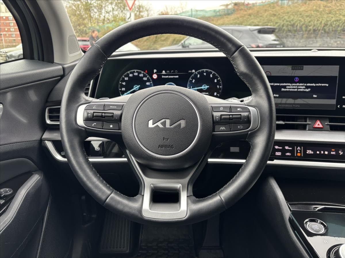2023 Kia SPORTAGE - 18