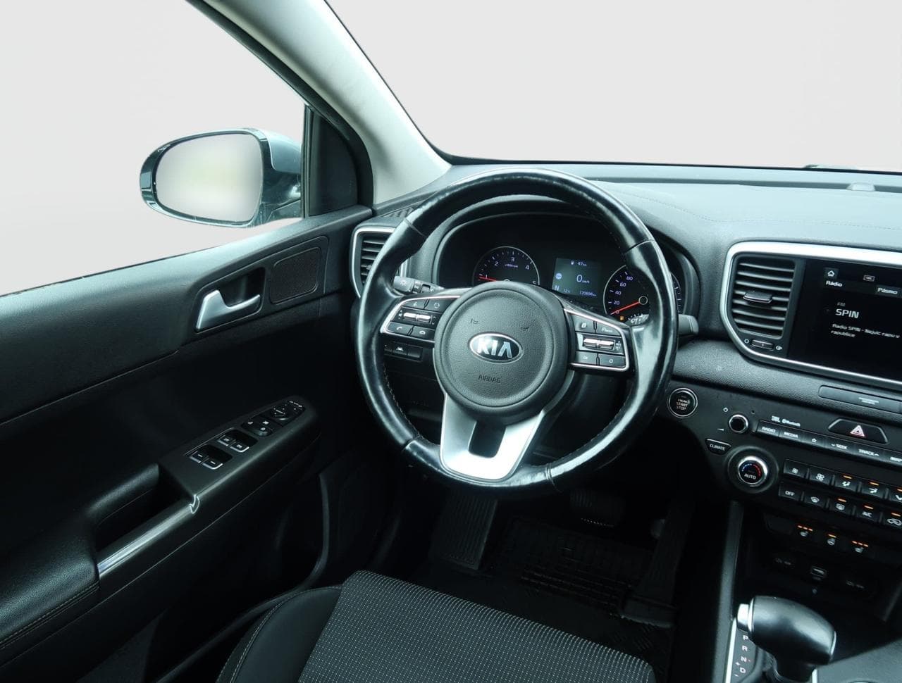 2019 Kia SPORTAGE - 9