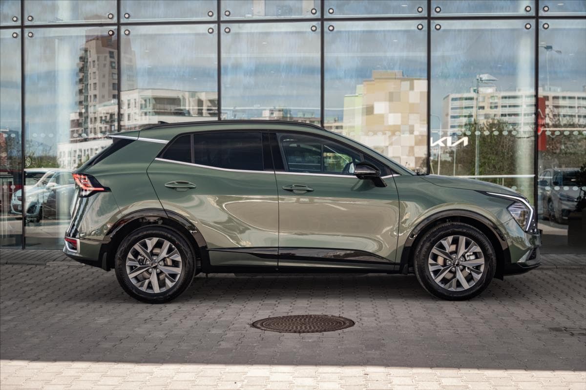 2025 Kia SPORTAGE - 8