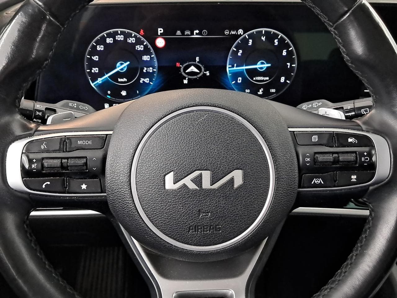 2023 Kia SPORTAGE - 33