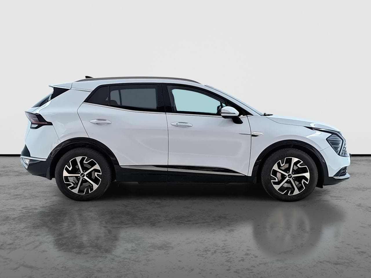 2023 Kia SPORTAGE - 13