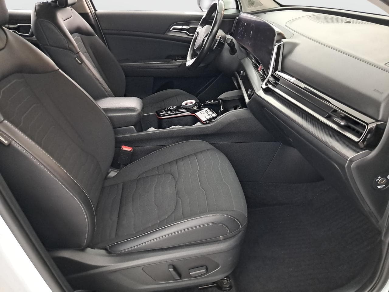 2023 Kia SPORTAGE - 19