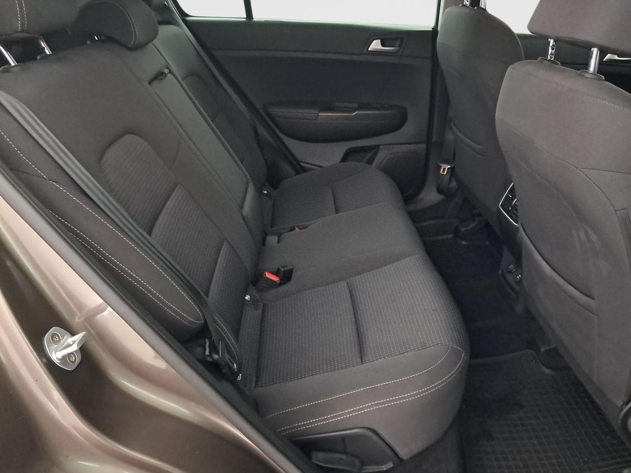 2018 Kia SPORTAGE - 11