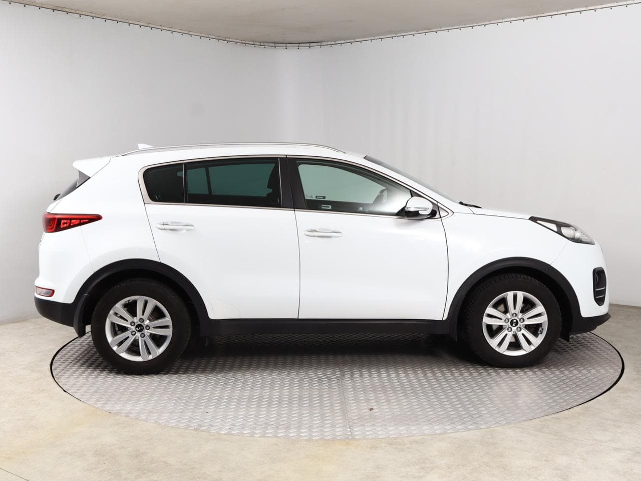 2017 Kia SPORTAGE - 14