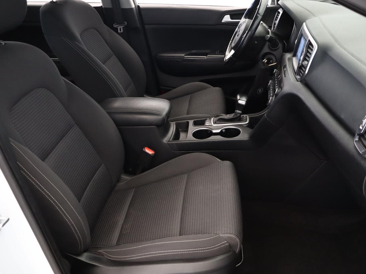 2017 Kia SPORTAGE - 18