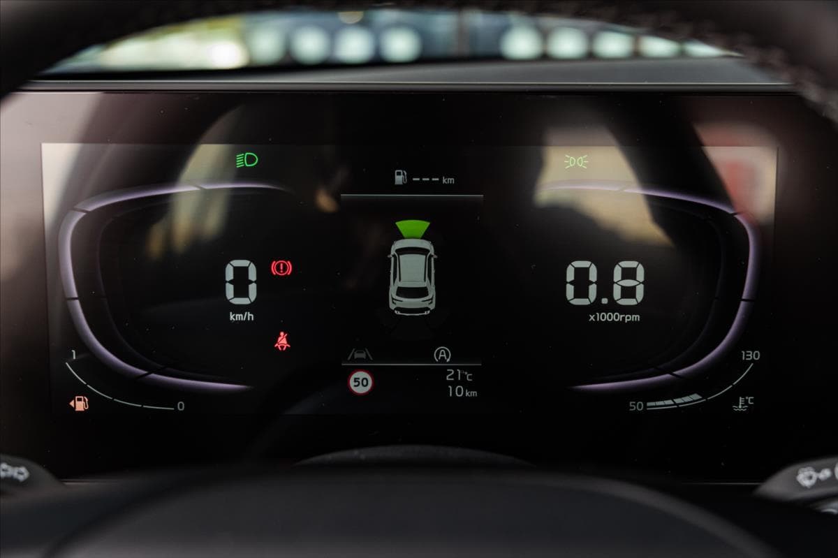 2025 Kia STONIC - 33